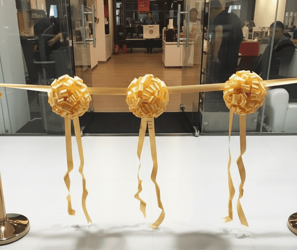 Pita Peresmian 3 Pompom